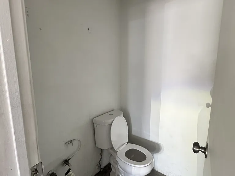 2302 Cabrera Ave #2320 — Photo 7