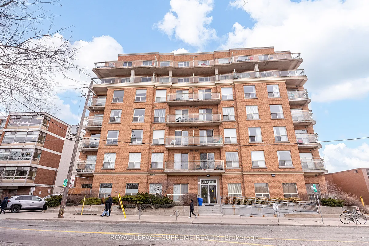 Building Photo - 11 Christie St #407