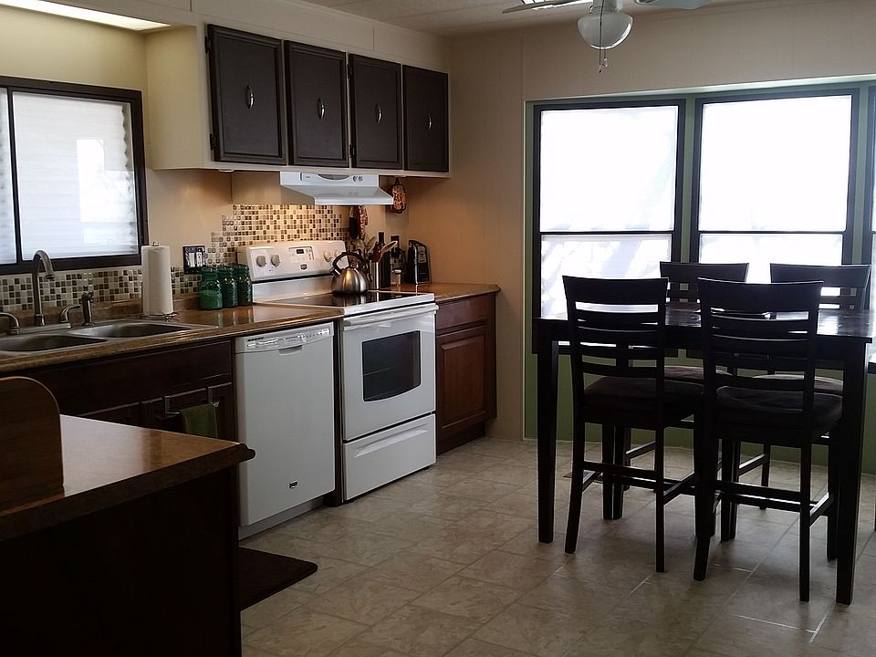 Appliances included