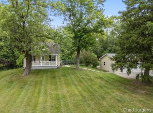 931 Four Mile Rd NE, Grand Rapids, MI 49525