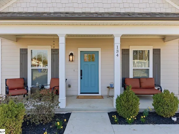134 Oakland Dr, Greenville, SC 29607