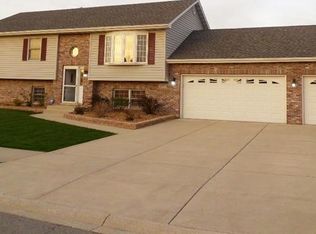 2911 Ramblewood St, Portage, IN 46368