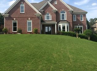 200 Slaton Cir, Roswell, GA