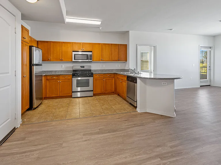Windsor Lofts at Universal City — Photo 8