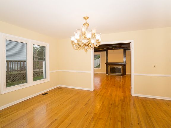 4th image of 1942 Glenrock Ln