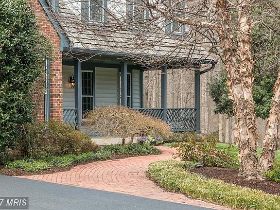 3rd image of 7706 Stoney Creek Ct