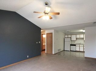 4253 N 1st St APT 391, Lincoln, NE 68521