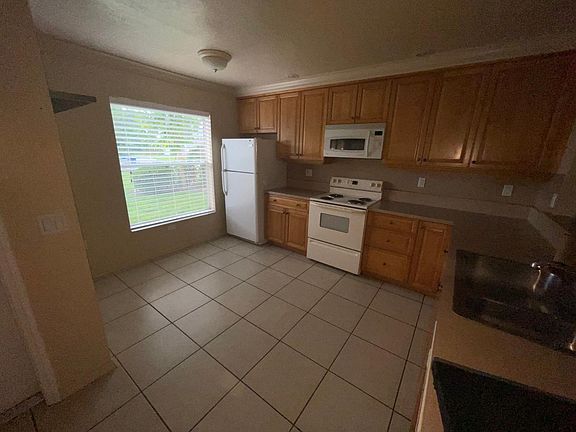 2nd image of 17395 E Carnegie Cir