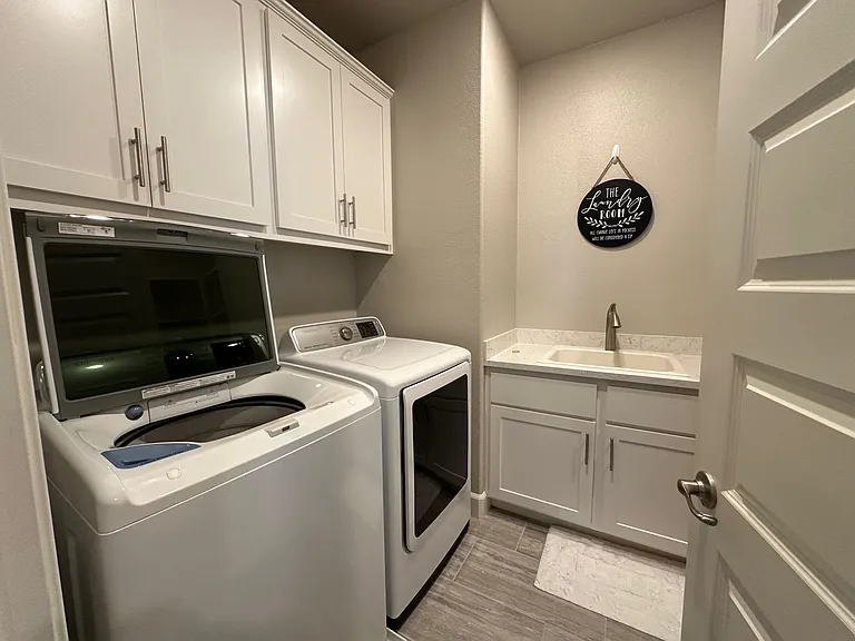 2720 Chuckwagon Ln — Photo 5