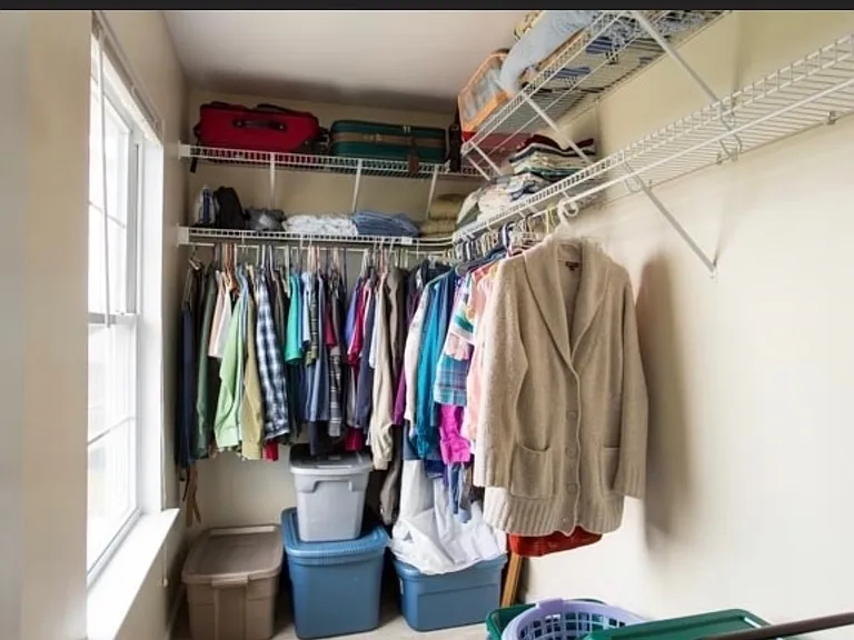 525 Pointe Dr — Photo 5