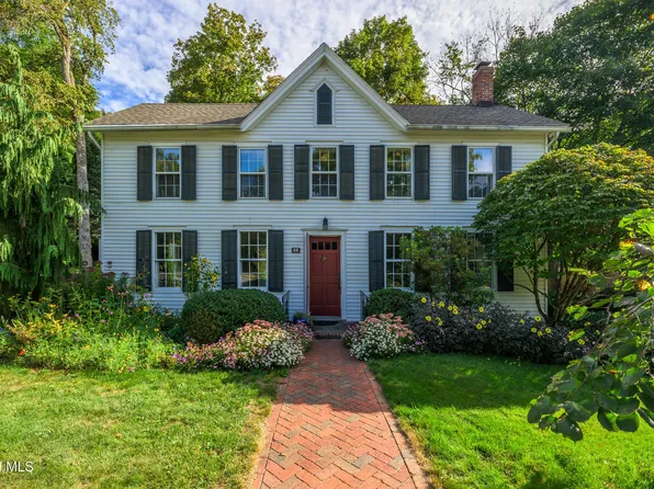 33 Hudson Street, Kinderhook, NY 12106