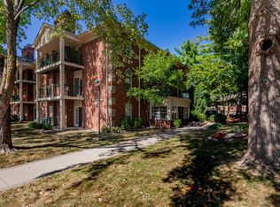 4910 Pleasant St UNIT 12, West Des Moines, IA 50266