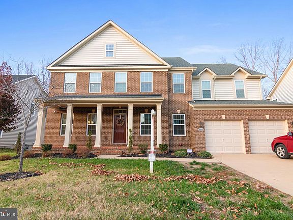 3rd image of 3601 Winterbourne Dr