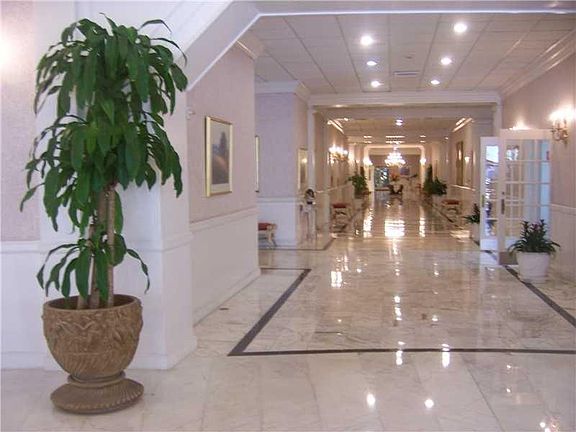 4th image of 3802 S Ocean Dr #1520