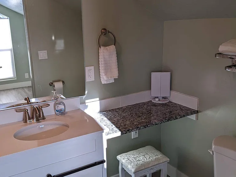 785 W Carter Dr — Photo 13