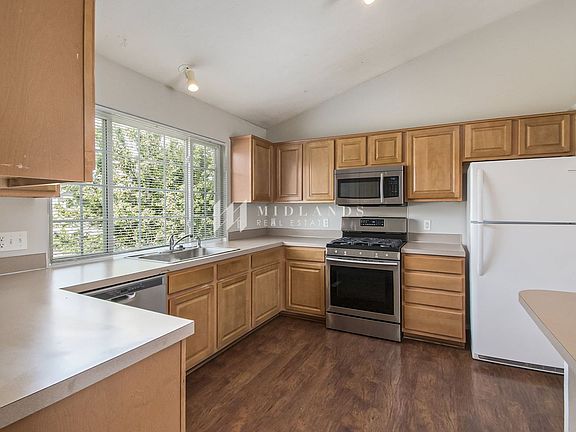 4th image of 4219 N 171st Ave