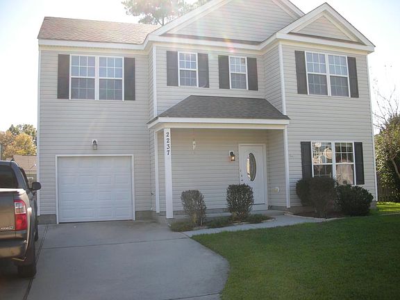 2nd image of 2237 Trant Lake Dr