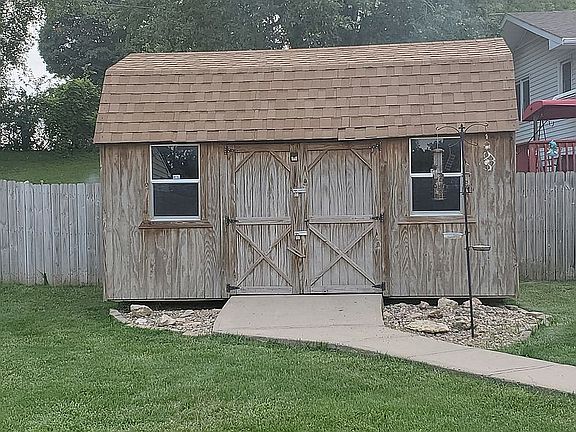 2nd image of 4114 Preston Dr