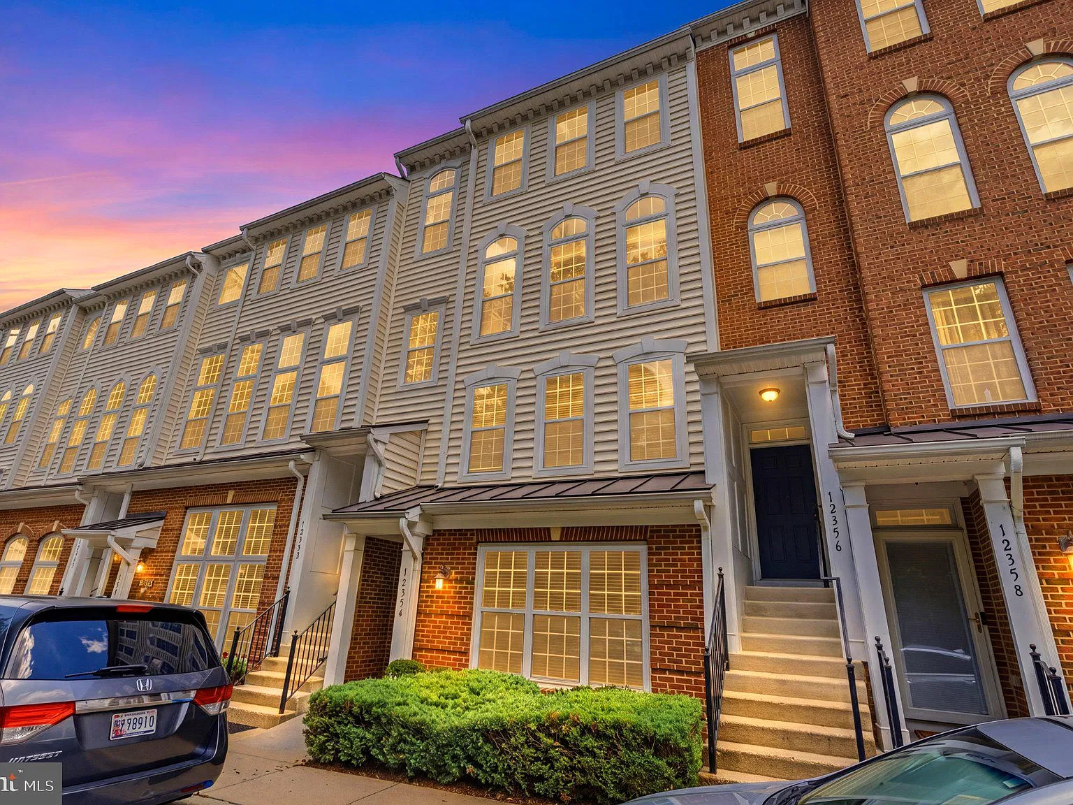 Watkins Place Se — Photo 1