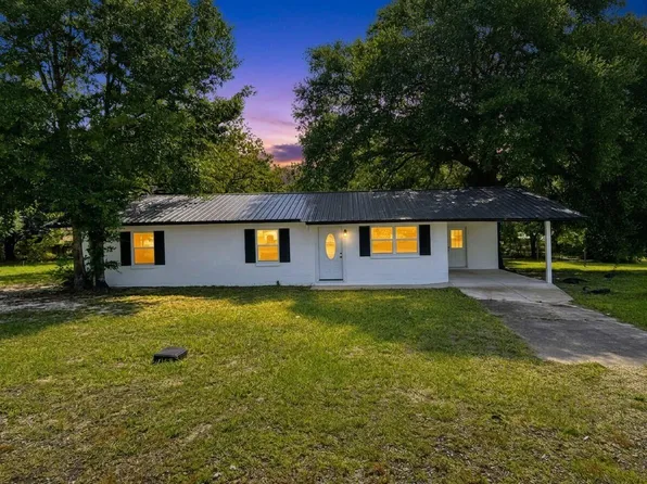 49 Fredrick Dr, Defuniak Springs, FL 32433