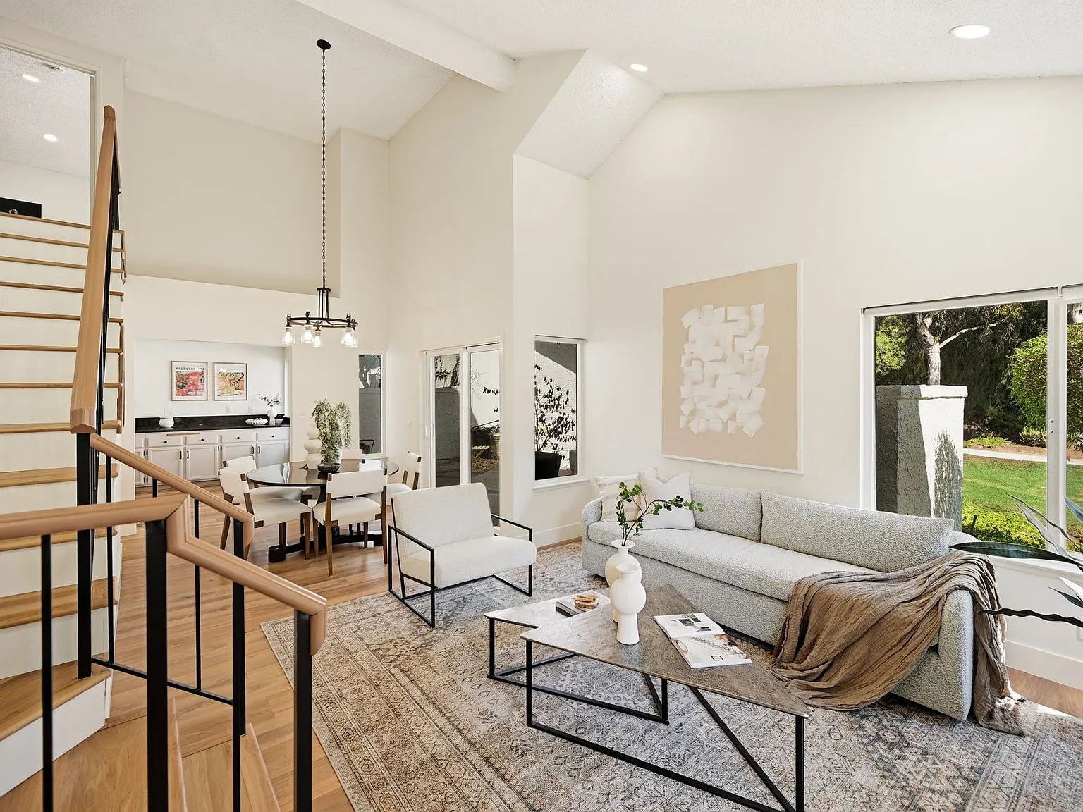 3 bed, 1373 sqft, $4,800 — Photo 3