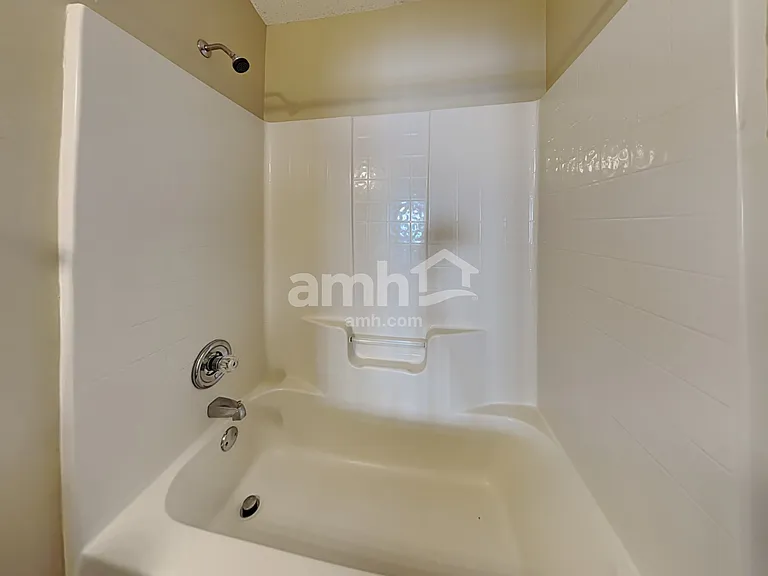 554 Sedgewood Cir — Photo 15
