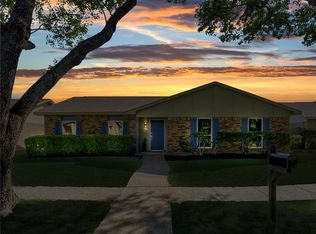 1946 Rambling Ridge Ln, Carrollton, TX 75007