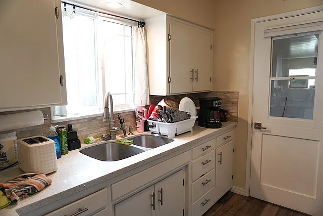 270 Walnut St — Photo 4