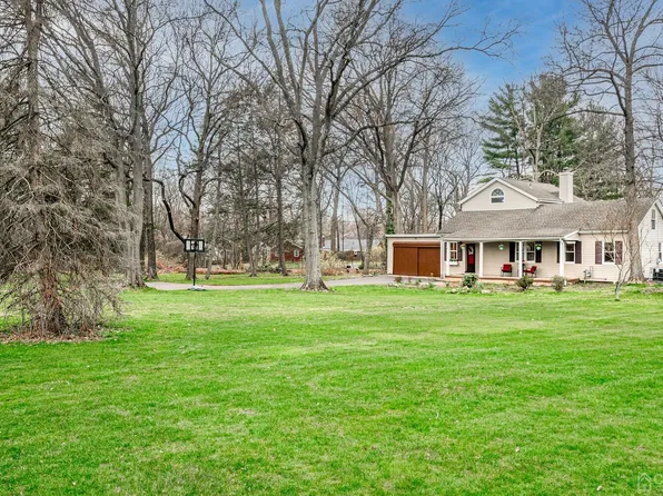 13 Herron Rd, Edison, NJ 08820