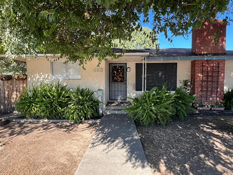 493 N Alta Ave — Photo 1