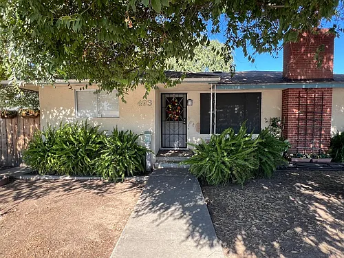 493 N Alta Ave Photo 1