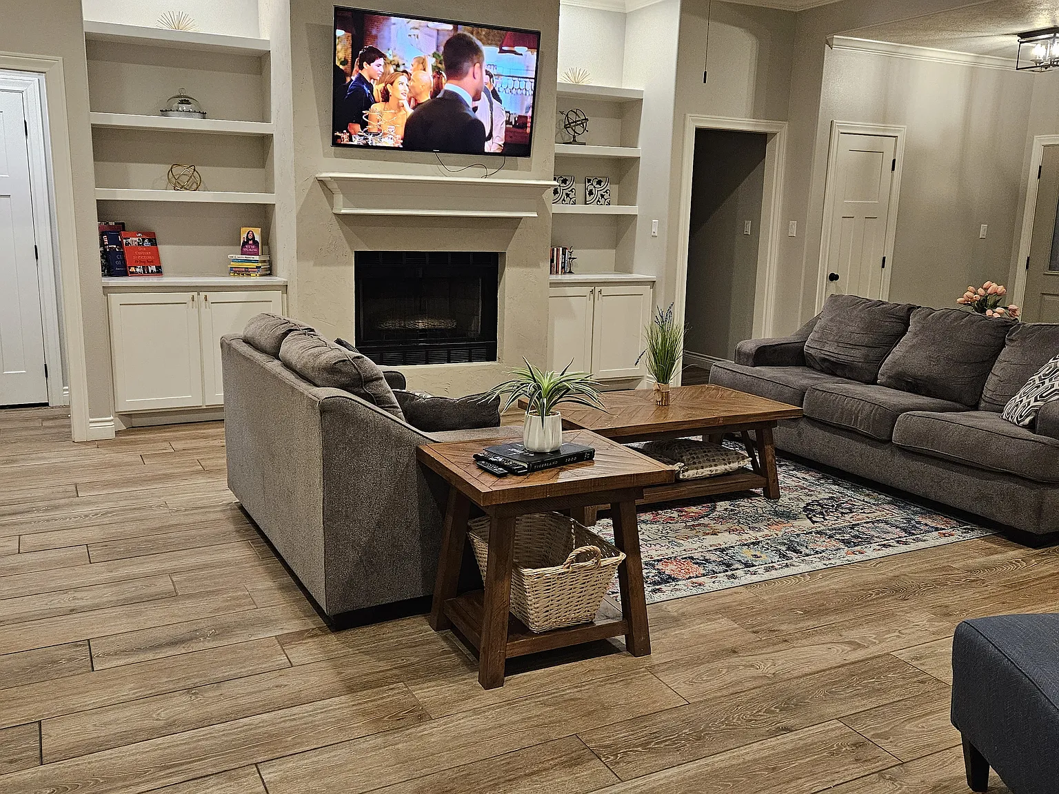 4 bed, 2526 sqft, $3,000 — Photo 4