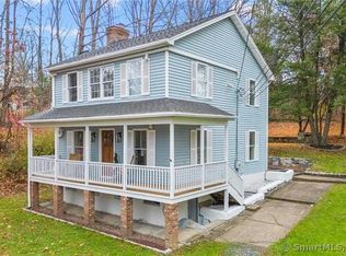 8 Hudson Dr, New Fairfield, CT 06812