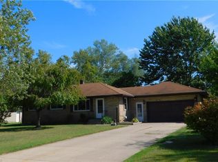 1247 Blueberry Hill Dr, Brunswick, OH
