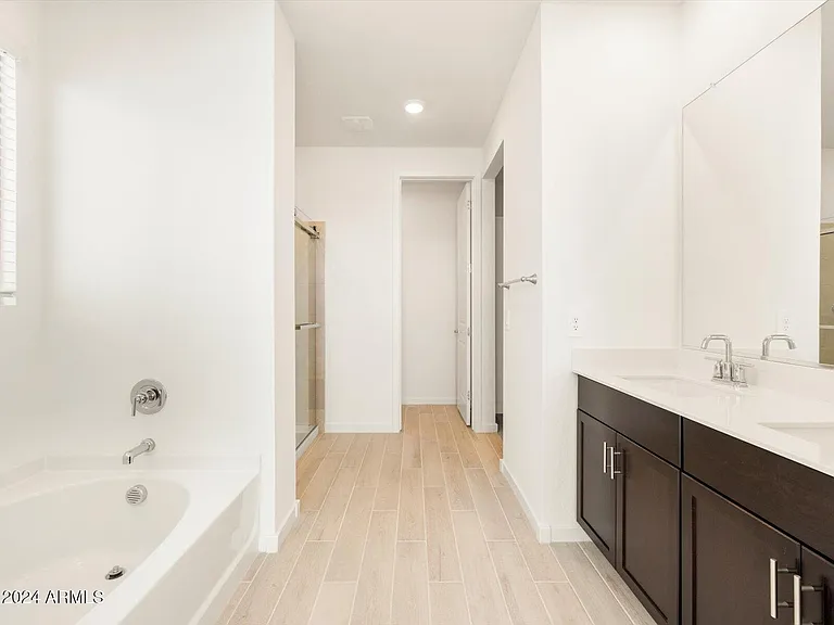 16063 W Desert Spoon Dr — Photo 10