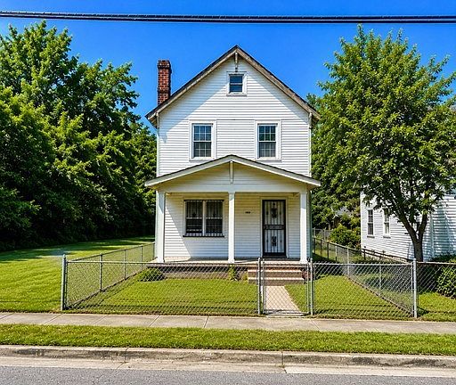 2nd image of 1404 Patterson St