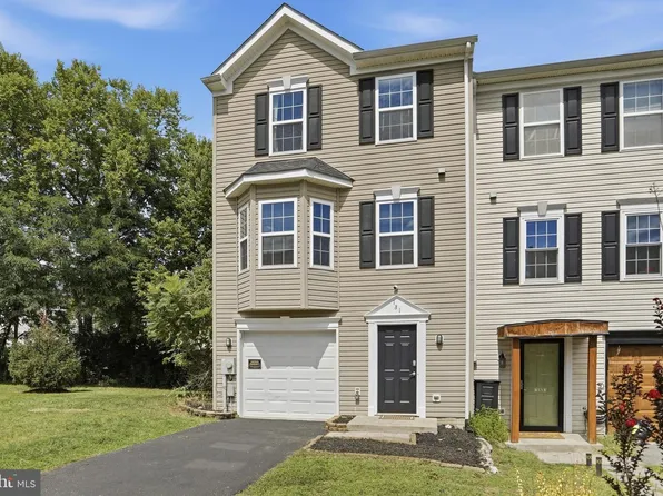 181 Dunrobin Dr, Martinsburg, WV 25405