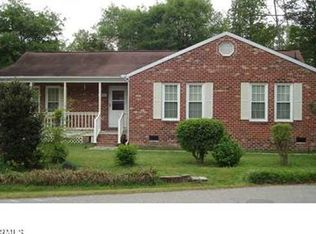4553 Sourwood Ln, North Chesterfield, VA 23237