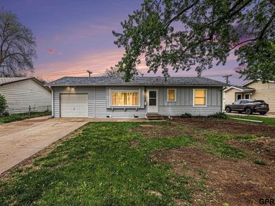 7504 Valley Rd, La Vista, NE, 68128