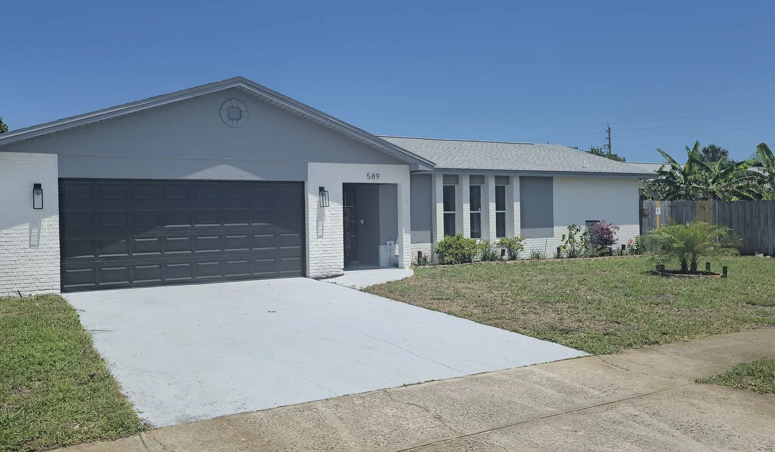 $3900 Per Month Fully Furnished - Satellite Beach Fl- Minutes To Beach — Photo 4