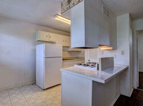 Cantrell Valley Apartments- Kentucky