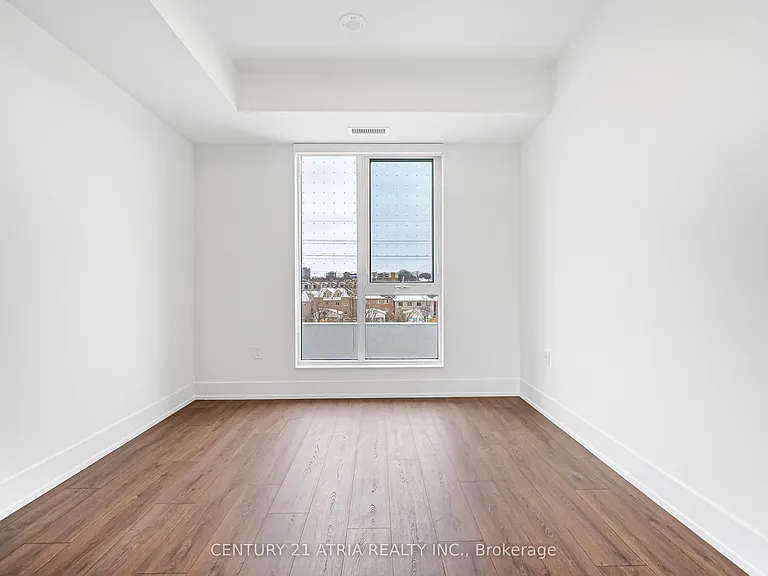 858 Dupont St #311 — Photo 19
