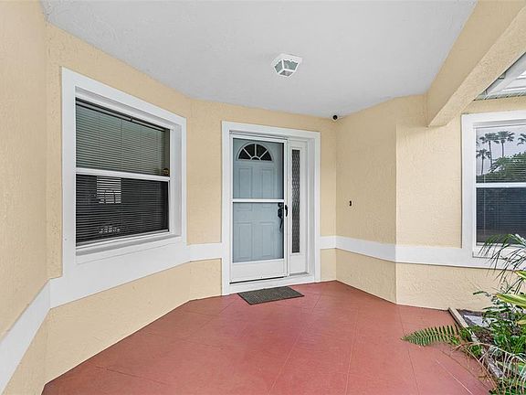 5th image of 2515 LANTANA LANE