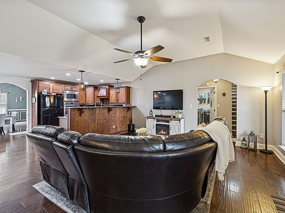 4th image of 3941 Kelley Farris Rd