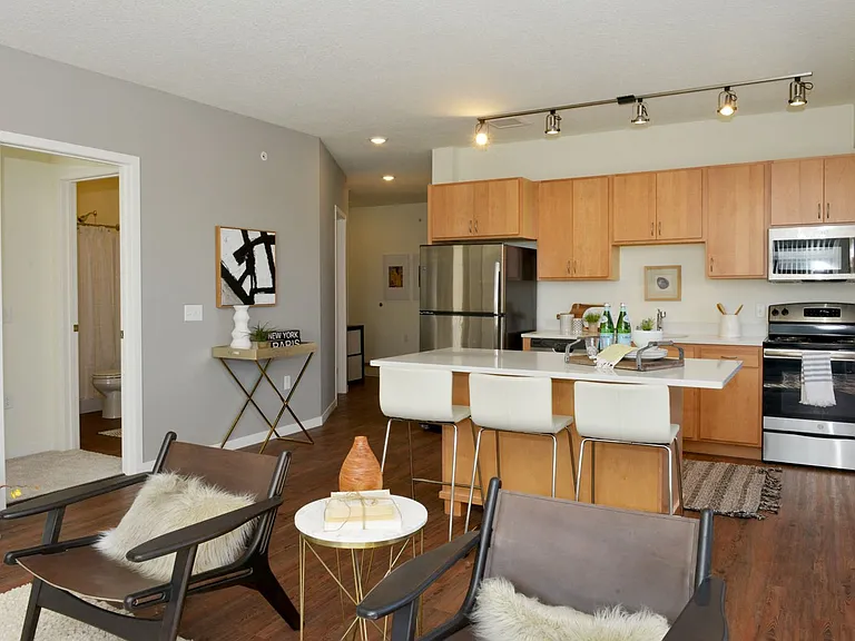 1500 Nicollet — Photo 13