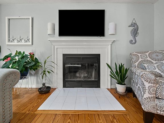 5th image of 11 Watson Dr