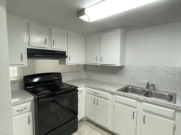 4th image of 7201 Sparkle Sea Dr APT 1