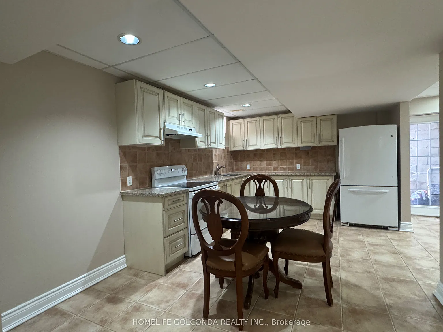 2 bed, $2,200 — Photo 3