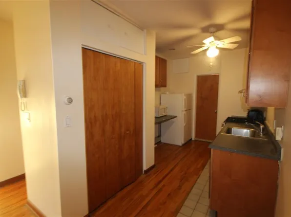 112 Jefferson Street image 4 of 13