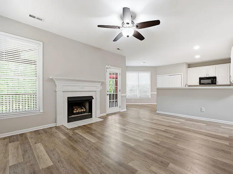 2716 Steeple Run Dr — Photo 4